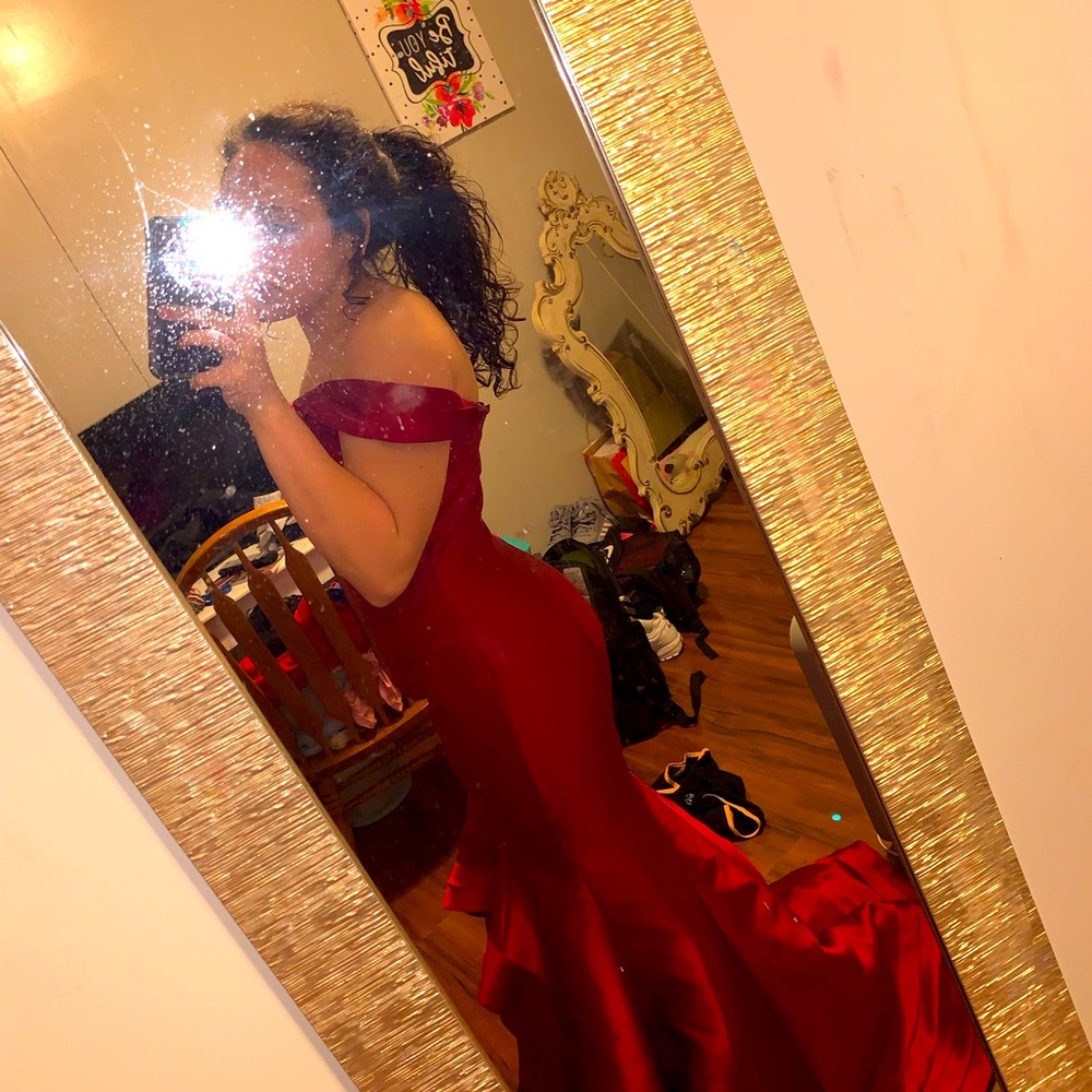 SIZE 4 Lucci Lu red satin form fitting gown, sweetheart neckline off shoulders